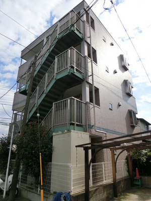 Building appearance. It is the appearance of the entrance from the side.