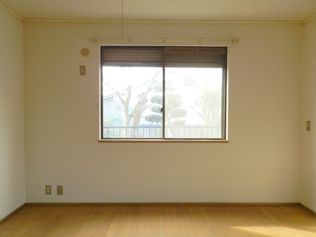 Living and room.  ※ Cleaning before