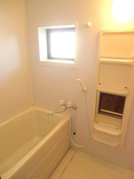 Bath. Windowed bathroom! Add fueled