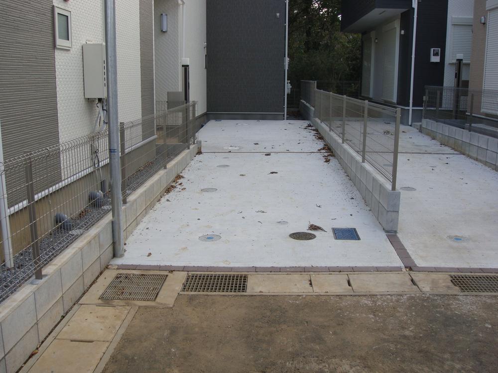 Parking lot. 4 Building Local (11 May 2013) Shooting