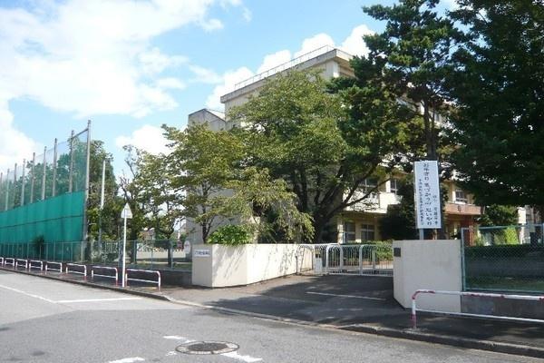 Primary school. 830m until Chishirodai Asahi Elementary School