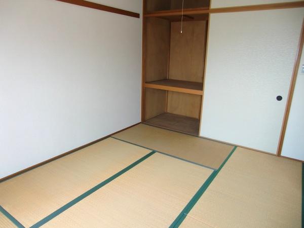 Other. Japanese-style room 6 quires