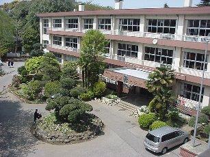 Junior high school. 809m until the Chiba Municipal Kasori junior high school (junior high school)