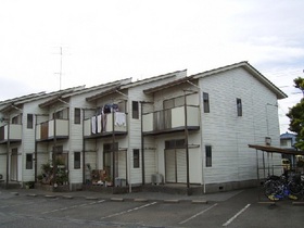 Building appearance. It is a popular area Mitsuwadai.