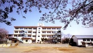 Primary school. Sakuragi to elementary school 900m