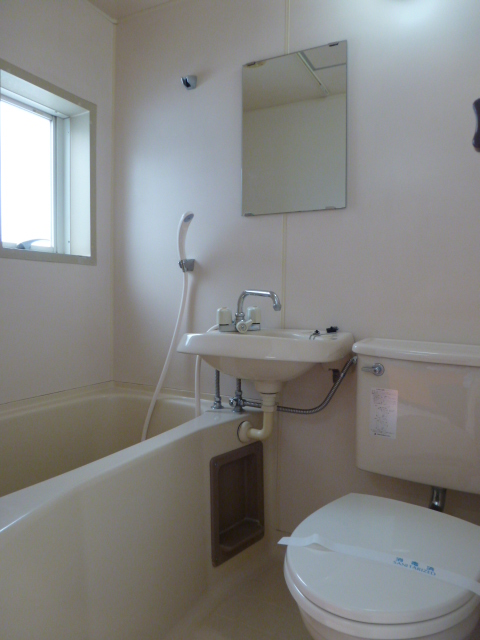 Bath.  ※ Same type of room image