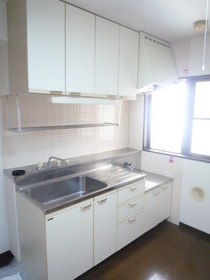 Kitchen. Contact us, Housemates shop until Chiba shop! 