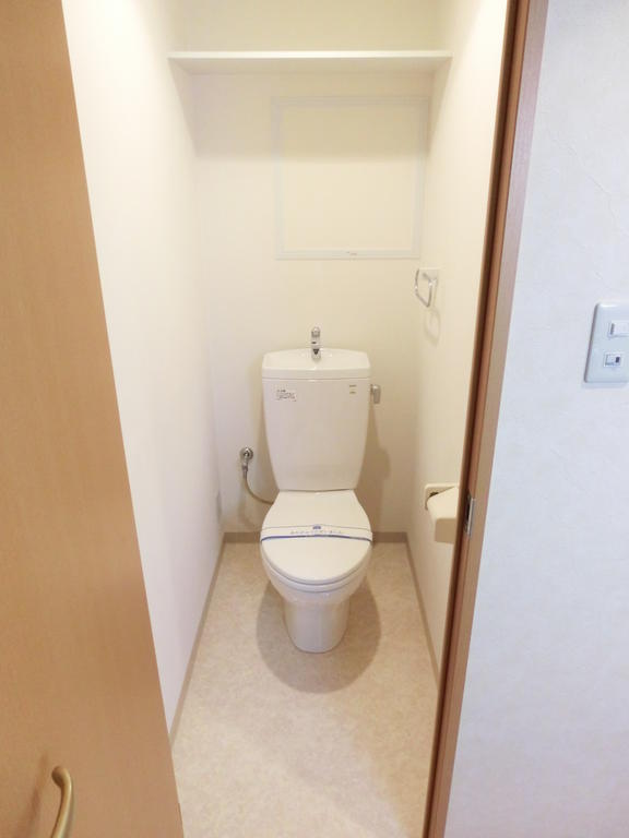 Toilet.  ※ The same type image