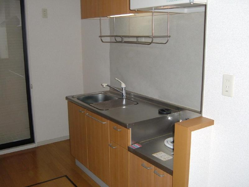 Kitchen. Two-burner stove installation Allowed