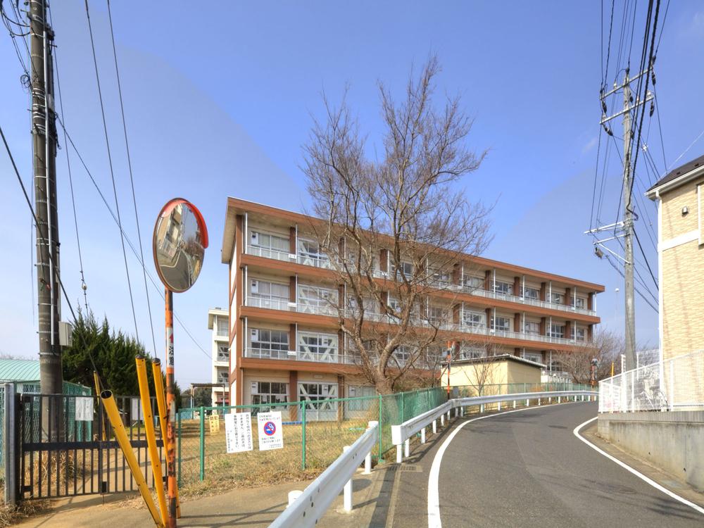 Primary school. 1154m to the Chiba Municipal Sakuragi elementary school