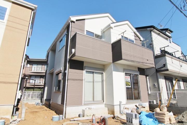 Local appearance photo.  ■ Finished already ■ 6 is the appearance of the Building. This house is, Is 5LDK.  ◆ On the day of the tour is also available. Please feel free to ask to "0120-795-733".