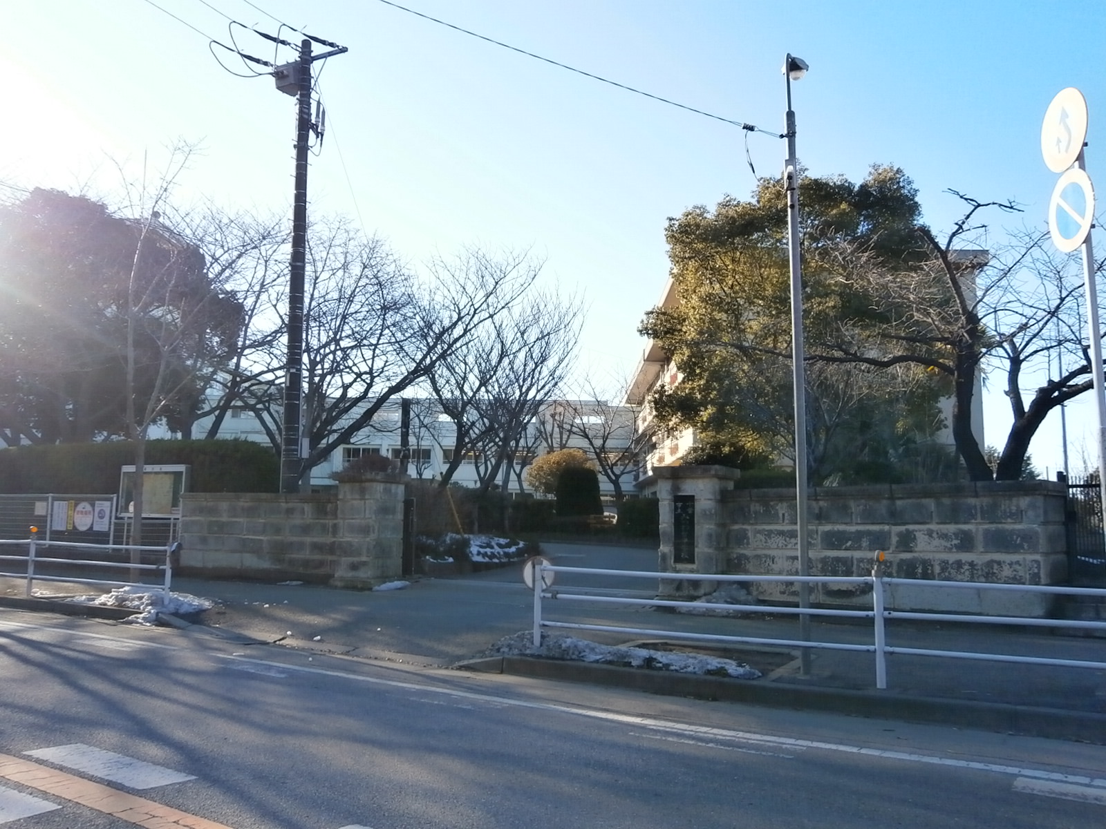 Junior high school. 1587m to the Chiba Municipal Mitsuwadai junior high school (junior high school)