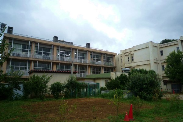 Primary school. Wakamatsu until the elementary school (elementary school) 1800m
