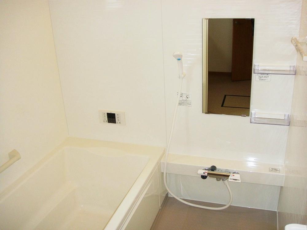 Bathroom. 5 Building Heating function with bathroom, Ventilation dryer