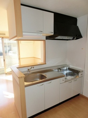 Kitchen. Two-burner gas stove can be installed counter kitchen