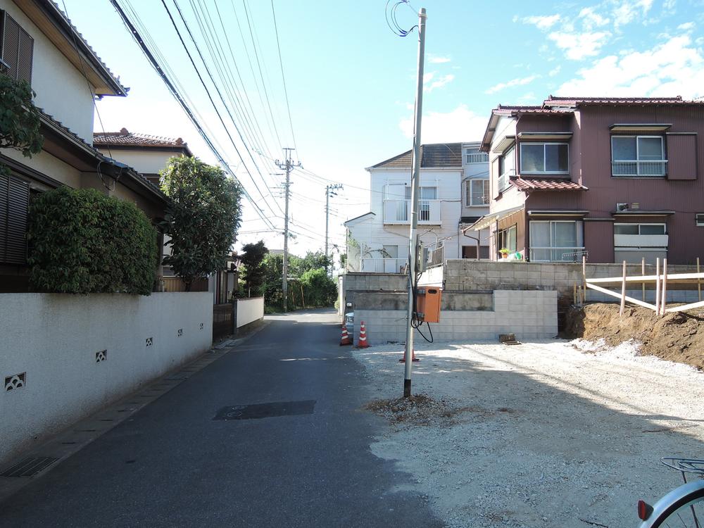 Local photos, including front road. Local (September 2013) Shooting