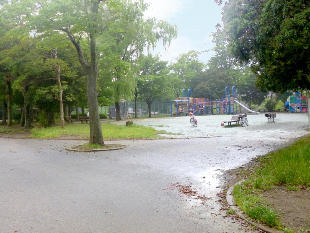 park. 600m until Chishirodai park