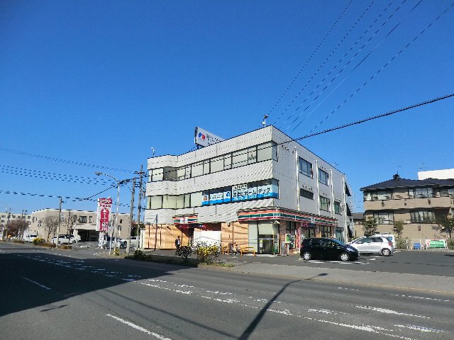 Convenience store. Seven-Eleven Chiba Toga 2-chome up (convenience store) 119m