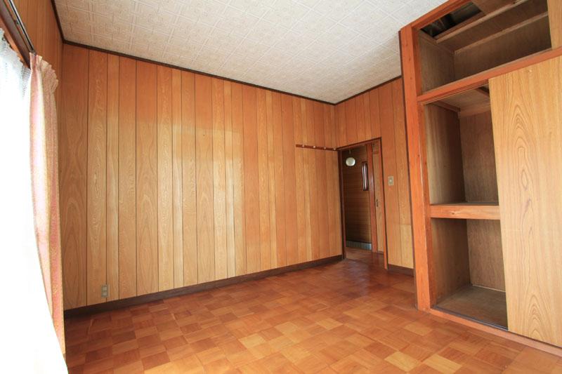 Non-living room