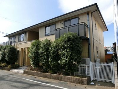 Building appearance. Tsuga is the location of a 4-minute walk to the Train Station. 