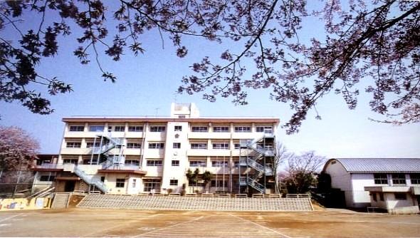 Primary school. 1369m to the Chiba Municipal Sakuragi elementary school