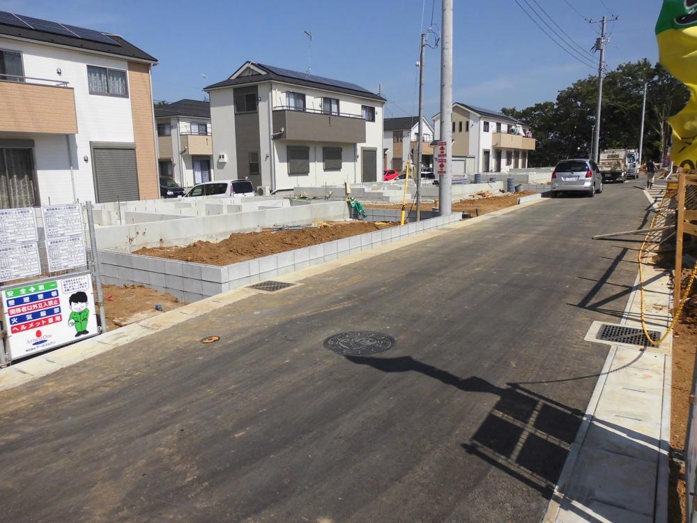 Local photos, including front road