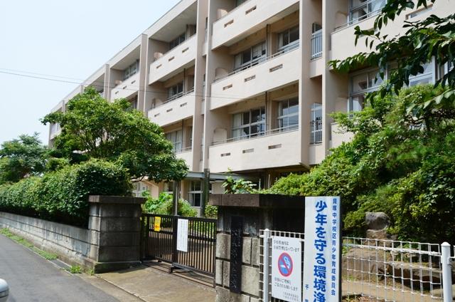 Primary school. Since close to 450m elementary school to Chiba City Tatsukita Kaizuka Elementary School, School of worry child. 