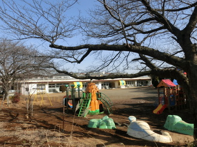 kindergarten ・ Nursery. Yamayuri kindergarten (kindergarten ・ 910m to the nursery)