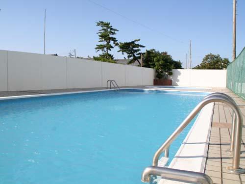 Other common areas. Outdoor pool