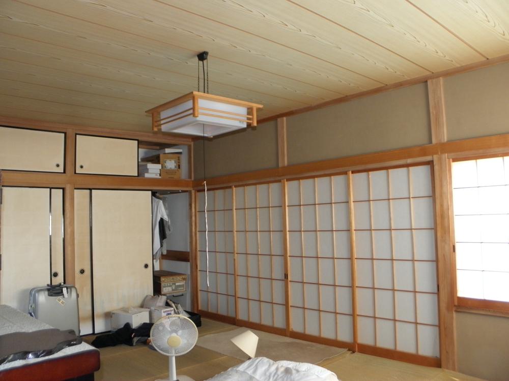 Other introspection. Second floor Japanese-style room