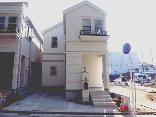 Local appearance photo