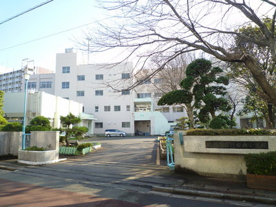 Primary school. Gyoda Nishi Elementary School until the (elementary school) 500m