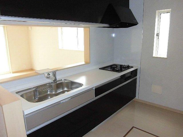 Same specifications photo (kitchen)