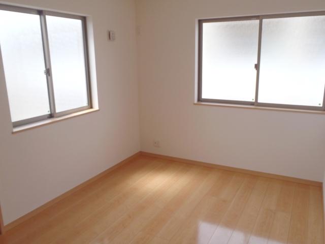 Same specifications photos (Other introspection)