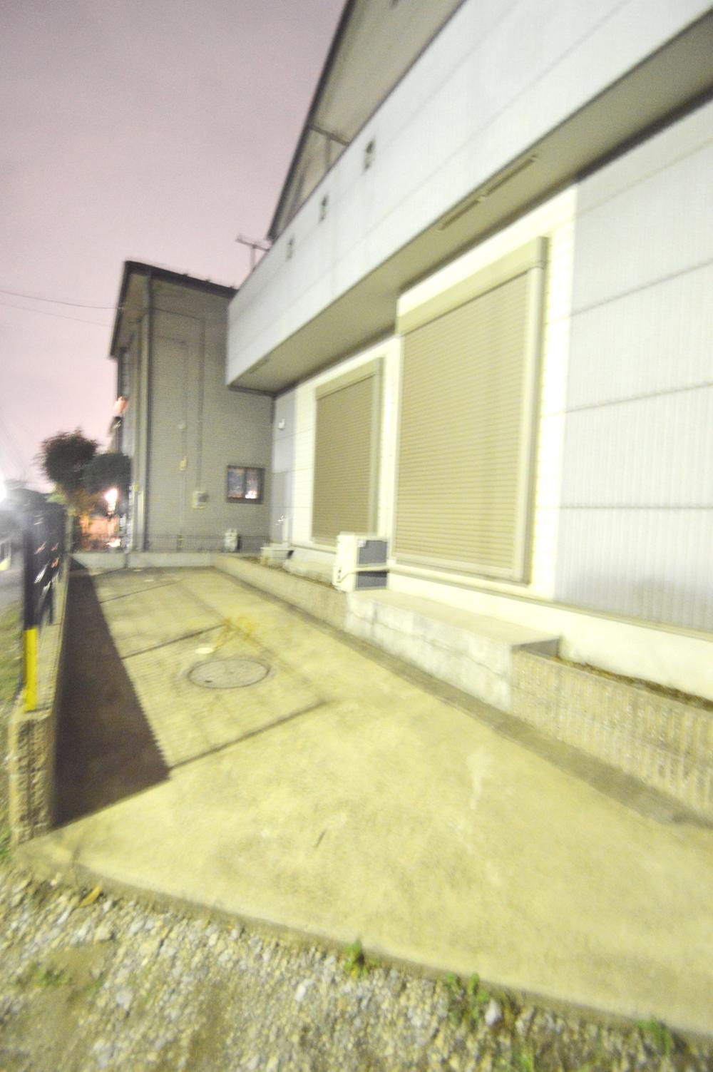 Parking lot. Local (10 May 2013) Shooting