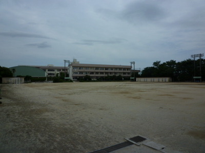 Junior high school. Ninomiya 550m until junior high school (junior high school)