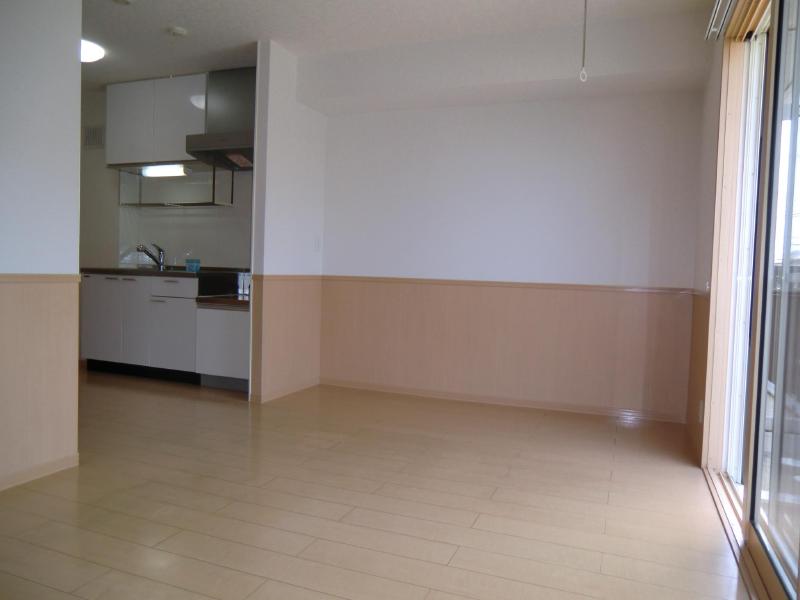 Other room space. Tsudanuma within walking distance, Beautiful room