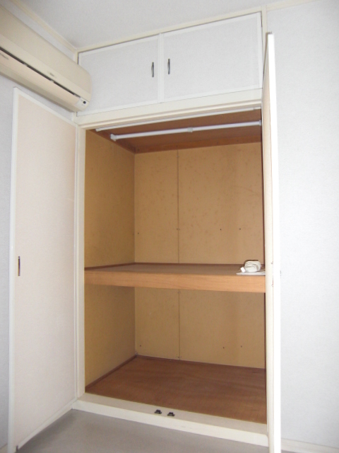 Receipt. Large storage with upper closet