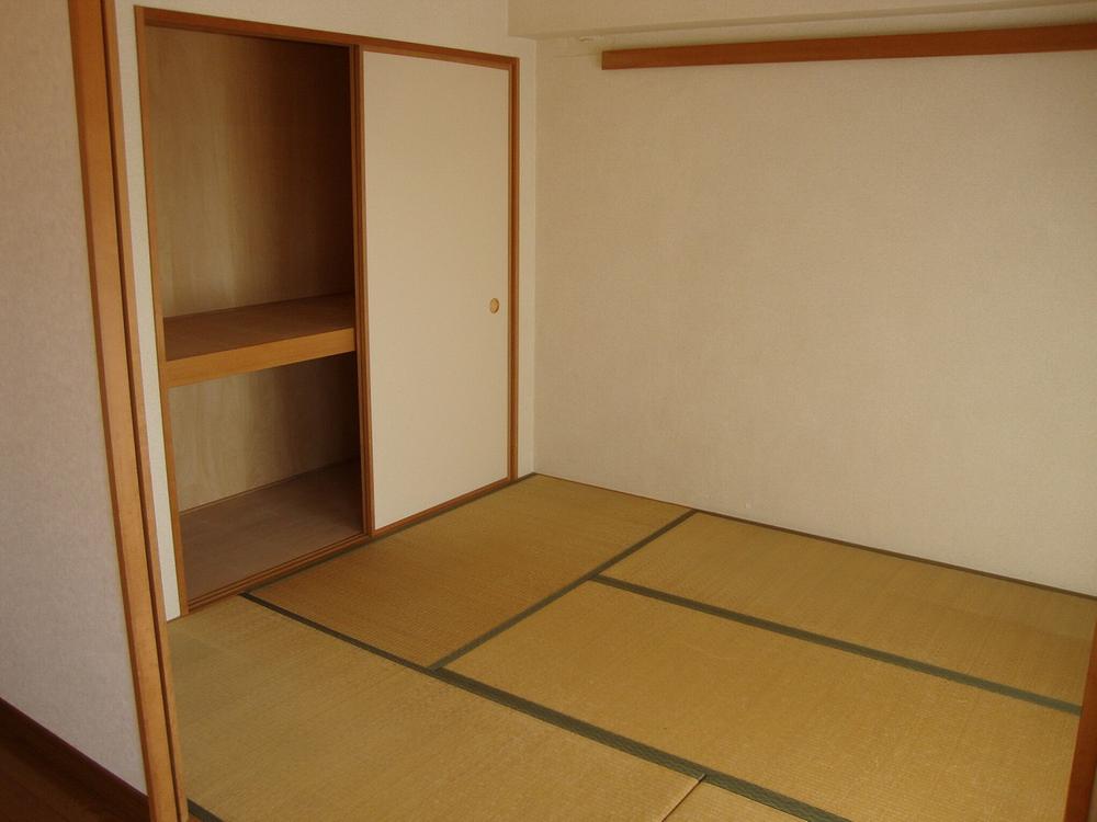 Non-living room. Indoor (June 2013) Shooting