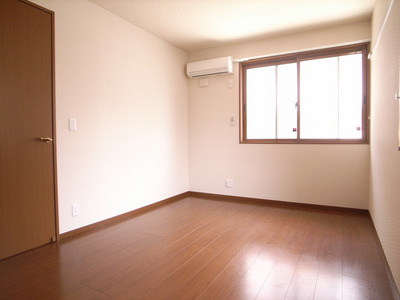 Other room space. In the bedroom it is equipped with air conditioning ☆