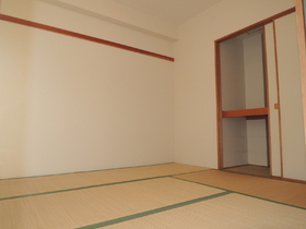 Living and room. Tatami 6 Pledge You can be purring