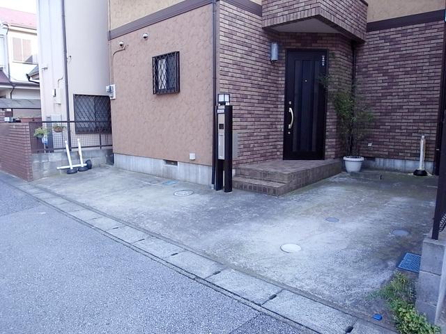 Parking lot. Parking two possible