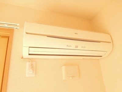 Other Equipment. It comes with air conditioning ☆