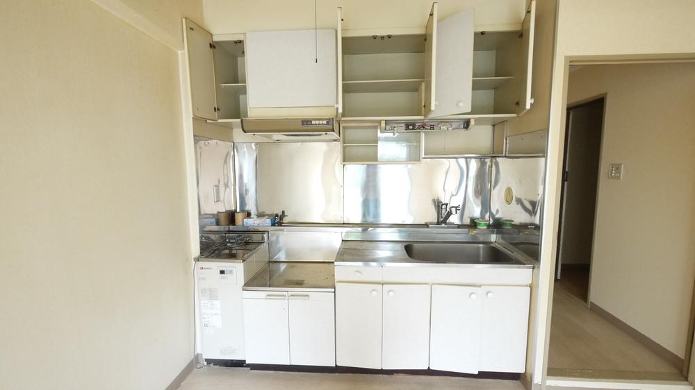 Kitchen. Indoor (July 2013) Shooting