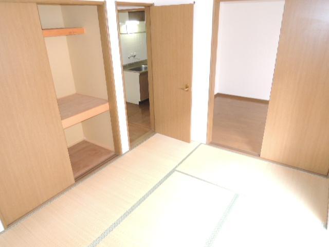 Living and room. Spacious Japanese-style