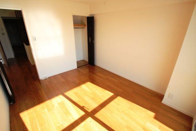 Funabashi, Chiba Prefecture Hamacho 1