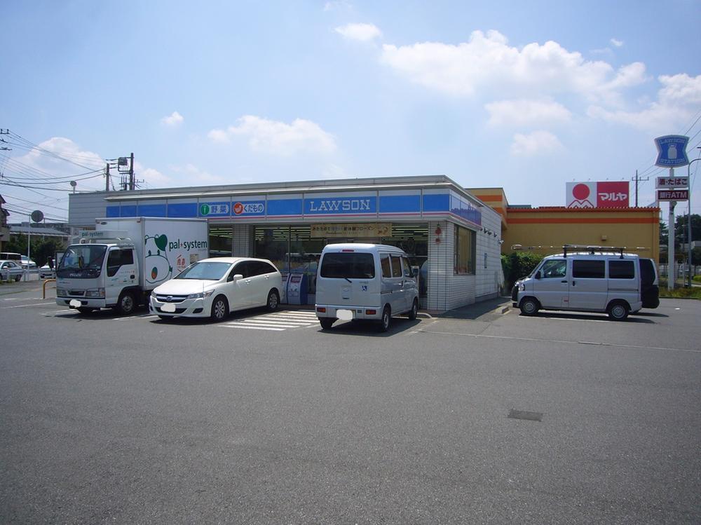 Convenience store. Is the closeness of the 120m walk 2 minutes until Lawson.