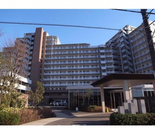 Local appearance photo. Local (12 May 2013) Shooting