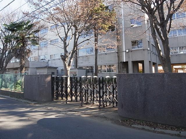 Primary school. Narashinodai second elementary school to 185m Funabashi Municipal Narashinodai second elementary school