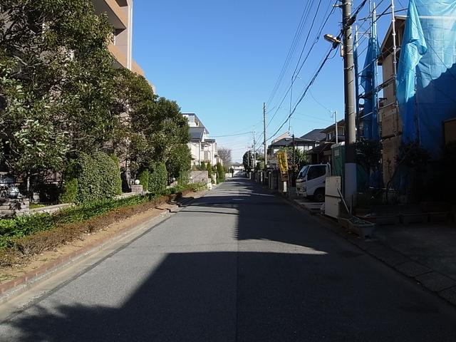 Local photos, including front road. IDS-V type method adopted